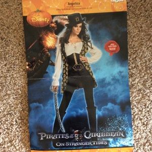 LAST CALL Pirates of the Caribbean Adult Costume